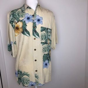George button down short sleeve Hawaiian shirt